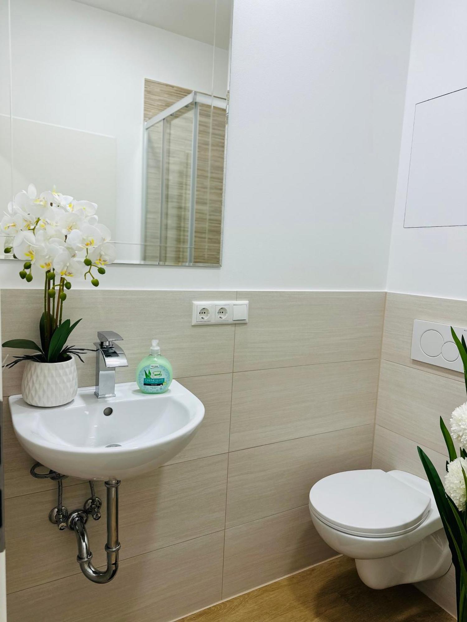 Doppelzimmer Mira 4 Pulheim Ngoại thất bức ảnh